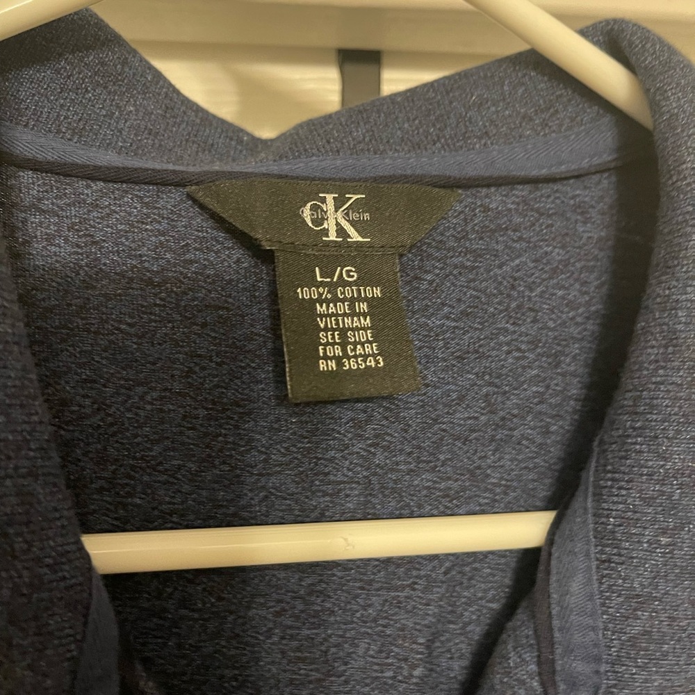 Blue Calvin Klein shirt - Picture 2 of 4